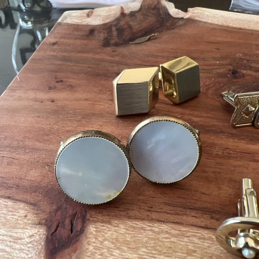 The Unbranded Brand gold tone
